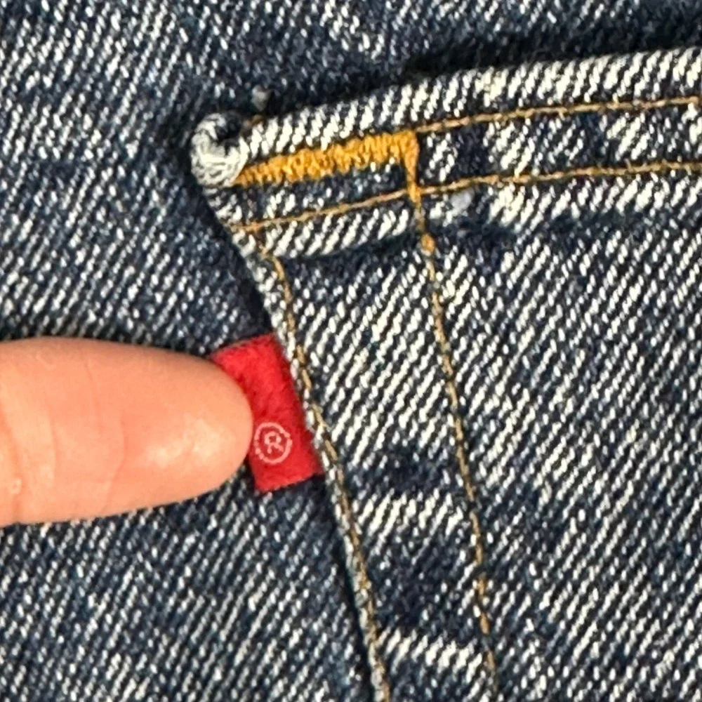 Vintage Levi's 540 Men's Straight Jeans Size 42 x 30 (FITS 40x30) USA
